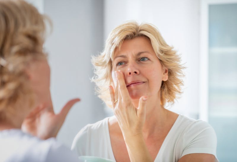 How to apply eye cream